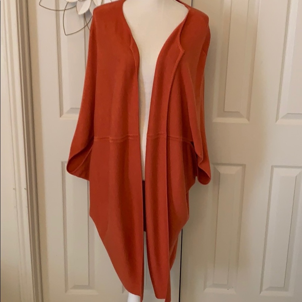 Marla Wynn Very elegant orange cardigan